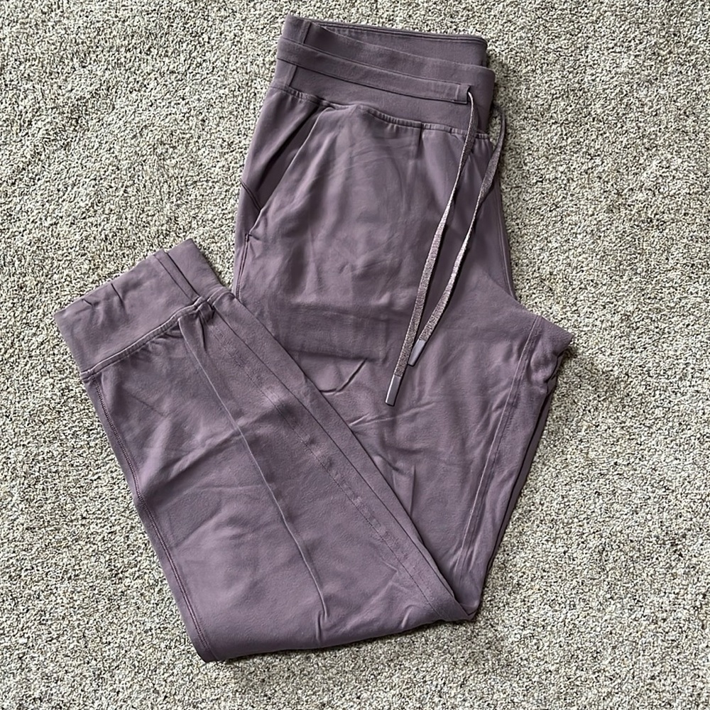 Lululemon Ready to Rulu joggers - size 10